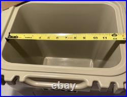 YETI Roadie 24 Cooler Handle Dual Latch Insulated Tan