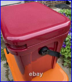 YETI Roadie 24 Cooler- Harvest Red NWT discontinued RARE. NICE