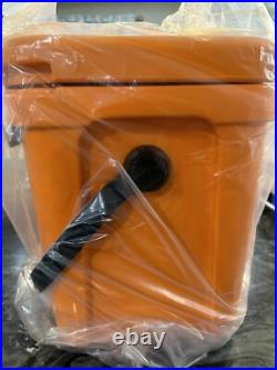 YETI Roadie 24 Hard Cooler KING CRAB ORANGE KCO LE