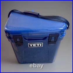 YETI Roadie 24 Hard Cooler Navy