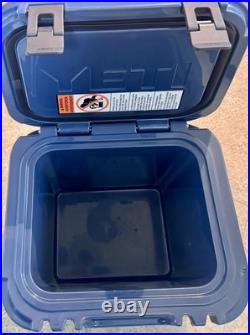 YETI Roadie 24 Hard Cooler Navy