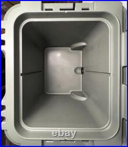 YETI Roadie 48 Wheeled Cooler Camp Green Rare Limited Edition NEW LAST ONE