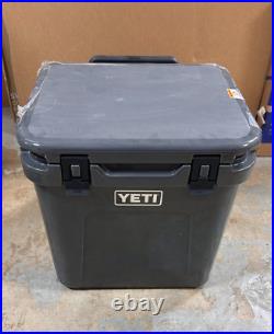 YETI Roadie 48 Wheeled Cooler with Retractable Periscope Handle Charcoal