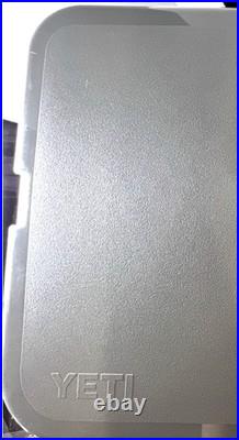 YETI Roadie 60 Wheeled Cooler Camp Green Rare Limited Edition Holiday Gift New