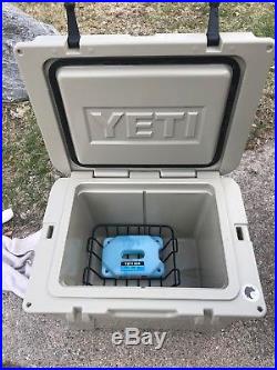 YETI TUNDRA 35 Qt Cooler withYeti Ice 2lb TAN BARELY USED EXCELLENT CONDITION