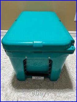 YETI TUNDRA 65 HARD COOLER LTD EDITION-AQUIFER BLUE! WithDRY GOODS BASKET SEE PICs