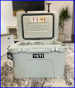 YETI Tundra 35 Hard Cooler Sagebrush Green RARE COLOR NIB