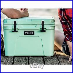 YETI Tundra 35 Qt. Heavy Duty Cooler Outdoor Camping Ice Box YETI35 Seafoam