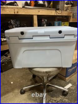 YETI Tundra 45 Cooler Big Sky Blue FREE SHIPPING