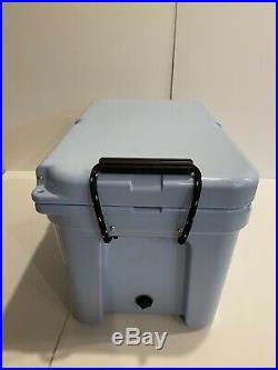 YETI Tundra 45 Cooler. ICE BLUE. RARE. DISCONTINUED COLOR