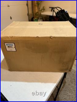 YETI Tundra 45 Cooler REEF BLUE Limited Edition Color Rare Brand New