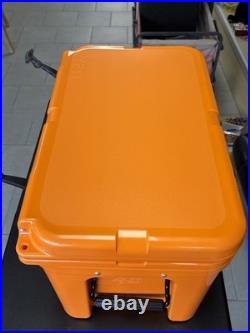 YETI Tundra 45 Cooler with Basket? King Crab Orange? NWT