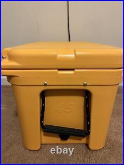 YETI Tundra 45 Cooler withDry Basket Alpine Yellow + Owners Kit