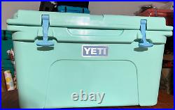 YETI Tundra 45 Hard Cooler Limited Edition Discontinued Color Seafoam