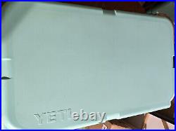 YETI Tundra 45 Hard Cooler Limited Edition Discontinued Color Seafoam