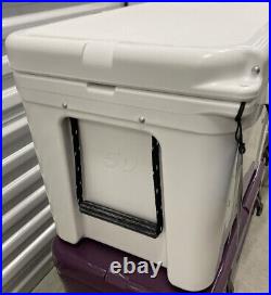 YETI Tundra 50 NEW EXTREMELY RARE white Classic Original Cooler. Awesome