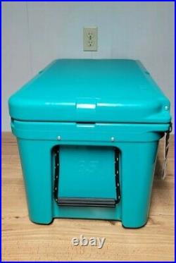 YETI Tundra 65 Cooler Aquifer Blue New Other With Tags read description