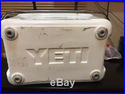YETI roadie 25 cooler White Discontinued Model