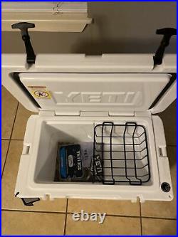 Yeti COORS Limited Edition Tundra 45 Qt Cooler! Rare