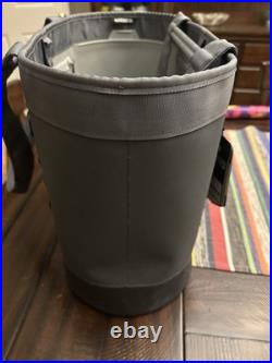 Yeti Camino Carryall 35 Tote Bag Storm Gray