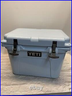 Yeti Cooler Roadie 20 Ice Blue Cooler Discontinued Retired #3716