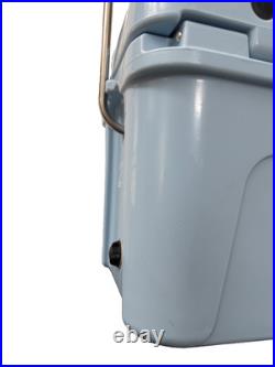 Yeti Cooler Roadie 20 Ice Blue Cooler Discontinued Retired #3716