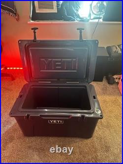 Yeti Cooler Tundra 45 Navy Blue (New Open Box)