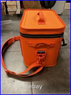 Yeti HOPPER FLIP 18 Soft-Sided Portable Cooler King Crab Orange