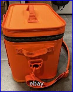 Yeti HOPPER FLIP 18 Soft-Sided Portable Cooler King Crab Orange