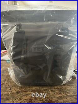 Yeti HOPPER M15 Soft-Sided Portable Cooler Charcoal NEW With TAGS SEALED Rtl $300