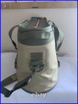 Yeti Hooper 30 Leakproof Portable Cooler