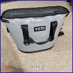 Yeti Hopper 20 Cooler Bag. GREAT condition! Grey/Blue. Barely used