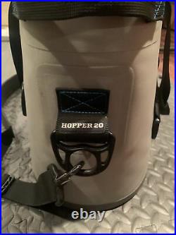 Yeti Hopper 20 Cooler Bag Gray, Black Straps Fast Shipping Nice Shape YETI Tote