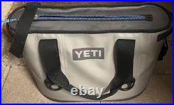 Yeti Hopper 20 Fog Gray Black Cooler Bag with Strap Soft Side Great Condition -new