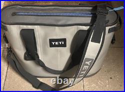 Yeti Hopper 20 Fog Gray Black Cooler Bag with Strap Soft Side Great Condition -new