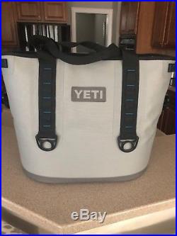 Yeti Hopper 20 Rugged Soft-sided Leakproof Ice Chest Cooler Gray