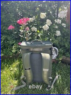 Yeti Hopper BackFlip 24 Soft Sided Backpack Cooler Highlands Olive USED