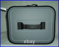 Yeti Hopper Flip 12 Cooler Charcoal New