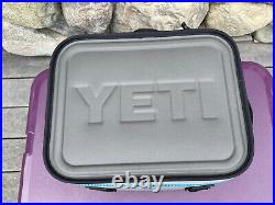 Yeti Hopper Flip 12 Soft Cooler -New- Fog Gray Tahoe Blue 1st Generation RARE