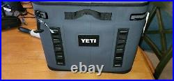 Yeti Hopper Flip 18 Portable Soft Cooler Leakproof Charcoal New