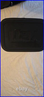 Yeti Hopper Flip 8 Soft Cooler Charcoal (18010130001)