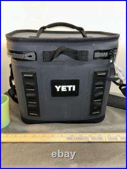 Yeti Hopper Flip 8 Soft Cooler Charcoal GUC (18010130001)