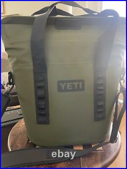 Yeti Hopper M15 Soft Cooler Olive/Black