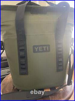 Yeti Hopper M15 Soft Cooler Olive/Black