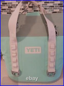 Yeti Hopper M30 RARE Soft Cooler Aquifer Blue Teal Seafoam Magnetic Opener