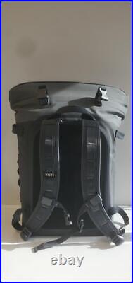 Yeti M20 backpack cooler (P19011208)