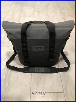 Yeti M30 Tote soft cooler