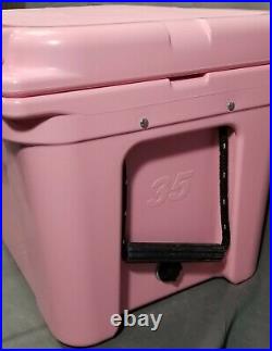 Yeti PINK Tundra 35 Cooler LIMITED EDITION PINK NEW In Box