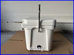 Yeti Roadie 20, Bright White, Very Clean And Lightly Used