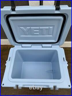 Yeti Roadie 20 Cooler Ice Blue